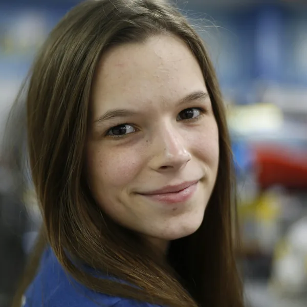 Elli Naumburg in der Werkstatt.
